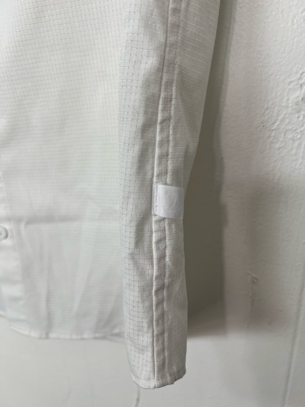 Lululemon Airing Easy Short-Sleeve Shirt White Button-Down Men's Sz Small zq - Picture 2 of 3